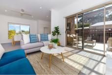 Maranoa Lounge